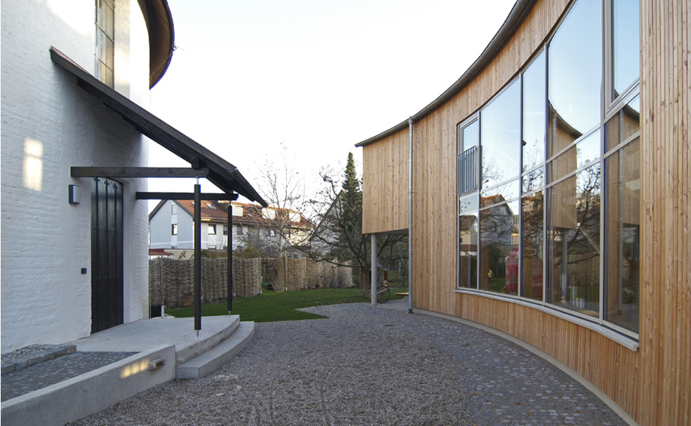 Außenperspektive Kinder- und Jugendhaus Friedenskirche in Dachau